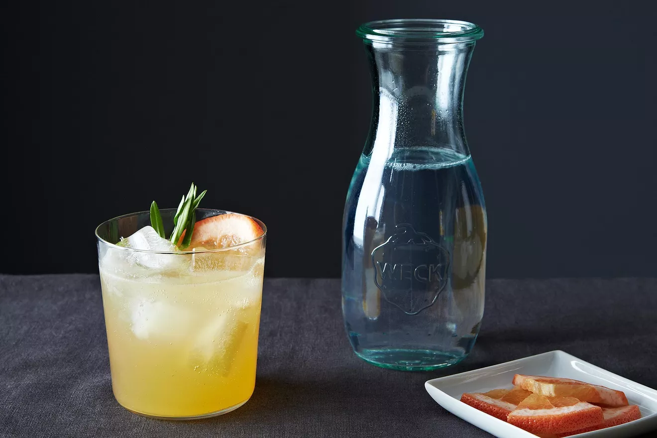 Image of a Grapefruit Gin & Tonic